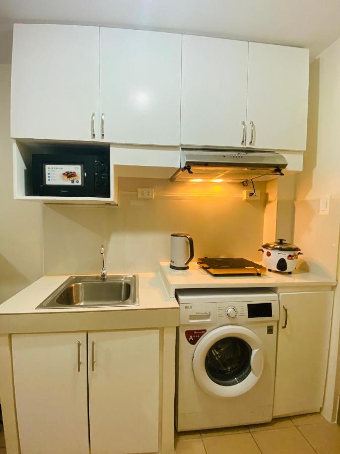 8 Spatial Condominium Davao City Buitenkant foto