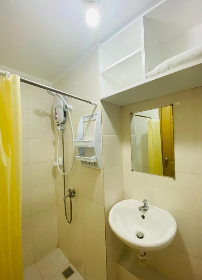 8 Spatial Condominium Davao City Buitenkant foto