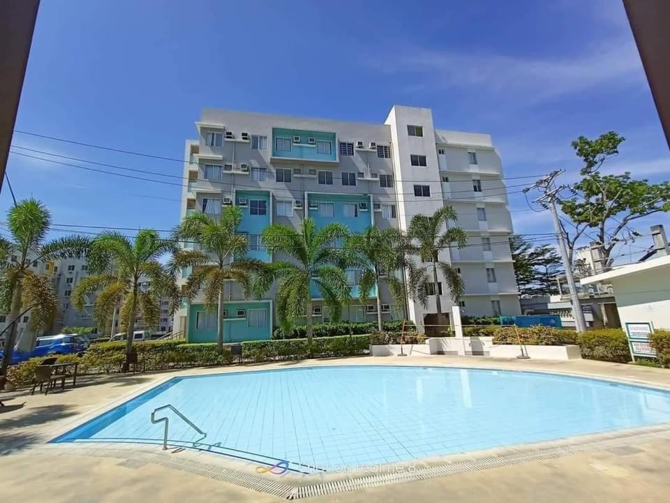 8 Spatial Condominium Davao City Buitenkant foto