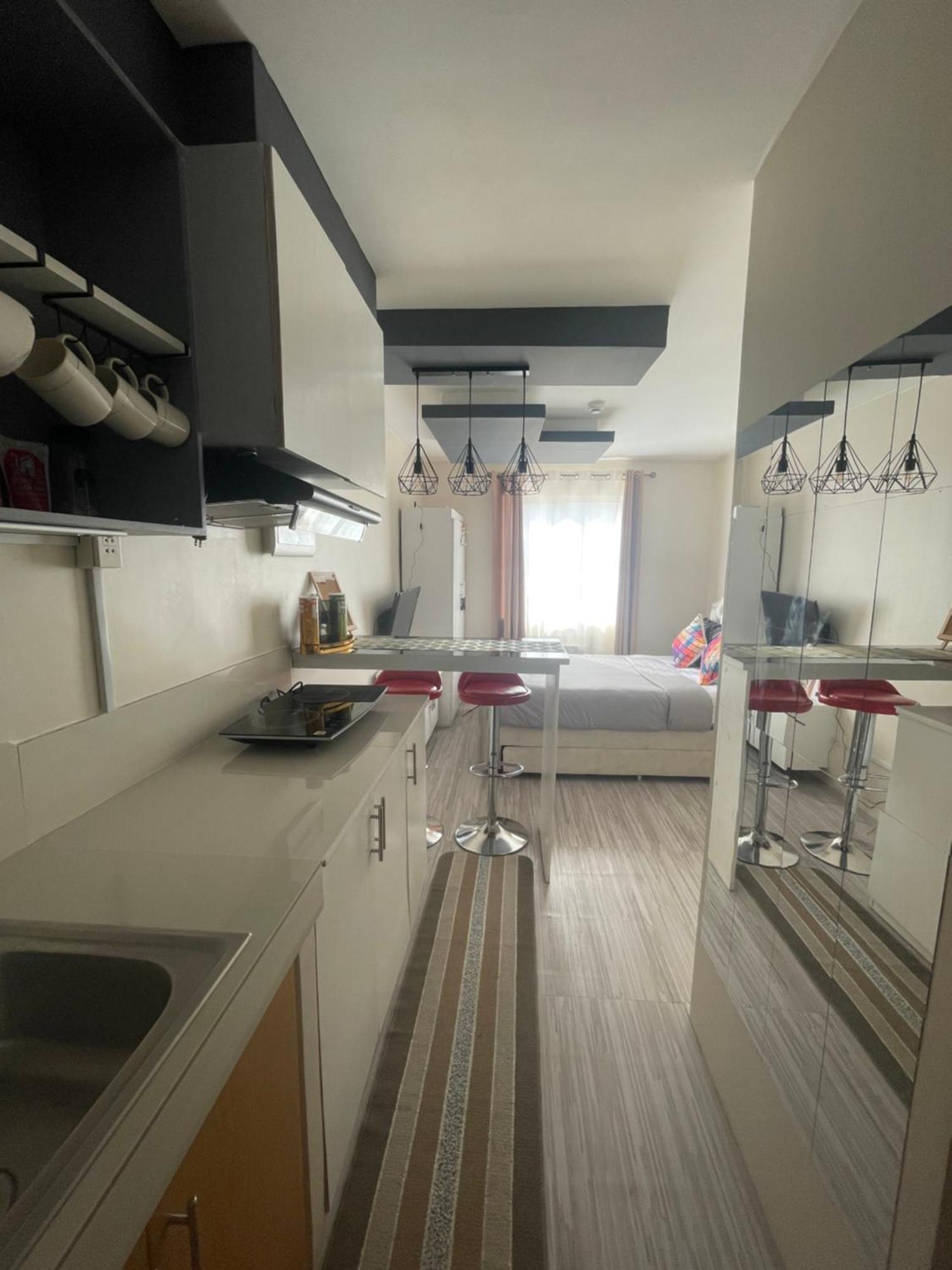 8 Spatial Condominium Davao City Buitenkant foto