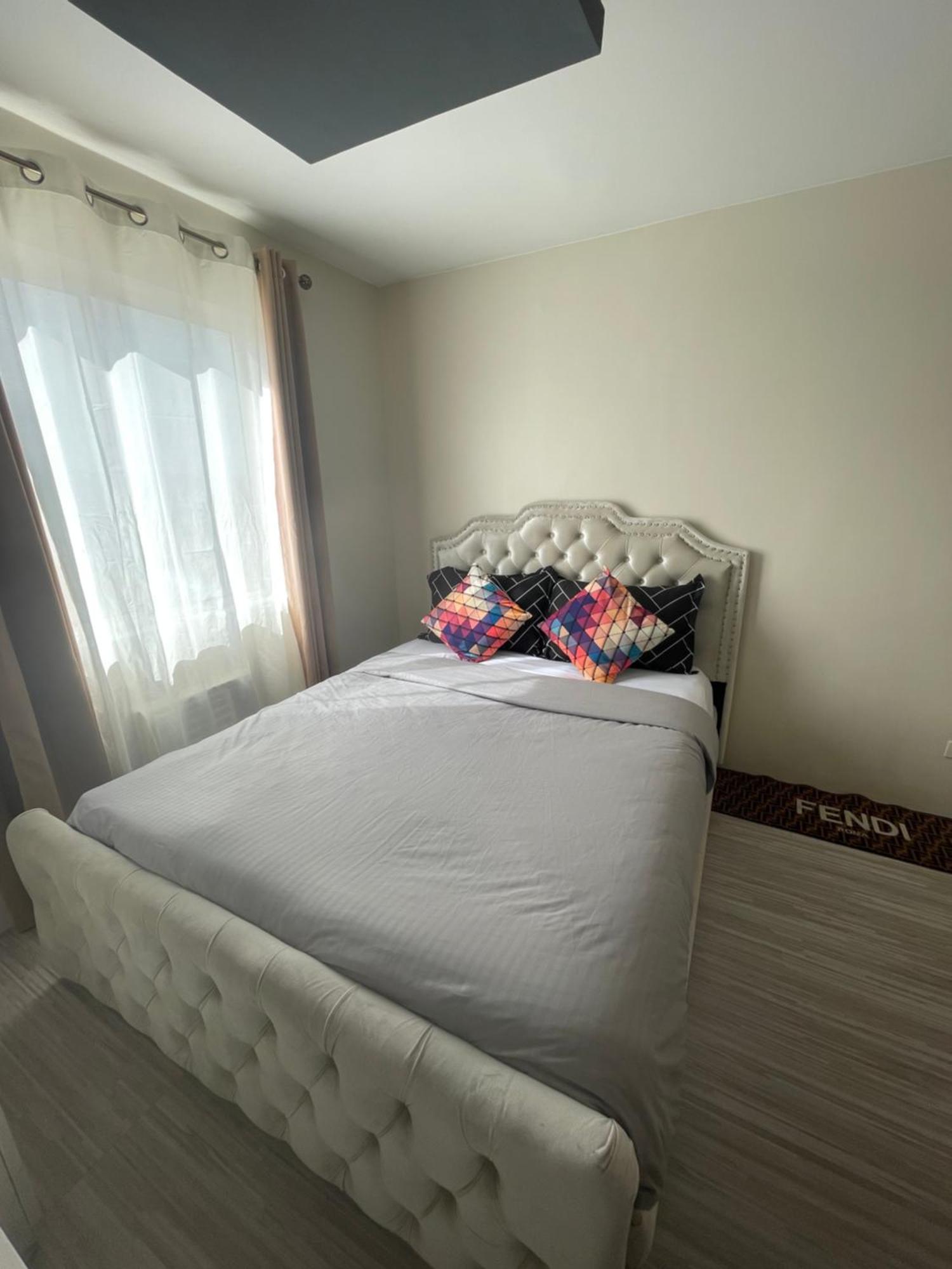 8 Spatial Condominium Davao City Buitenkant foto